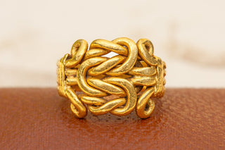 Antique 19th century South Indian gold Pavithra knot ring