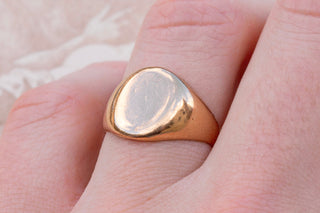 Victorian Gold Signet Ring