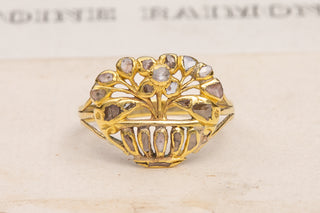 Rare Spanish Early Giardinetti Ring