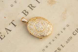 Victorian Gold Hinged Locket