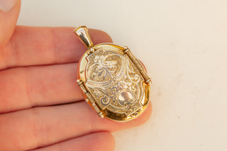 Victorian Gold Hinged Locket