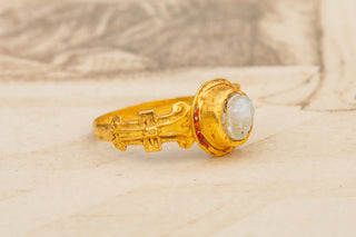 Rare Elizabethan Gold Cupid Ring