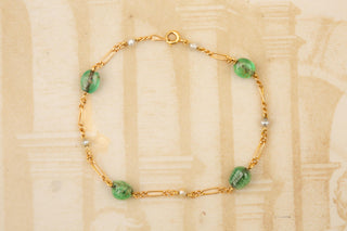 Vintage 18K Gold Bracelet with Emerald Cabochons and Pearls Figaro