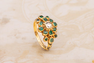 Late 17th-Century Spanish Emerald and Diamond Rosette Ring, c.1680