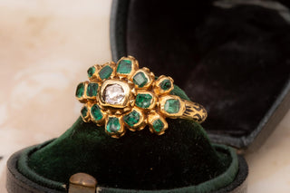 Late 17th-Century Spanish Emerald and Diamond Rosette Ring, c.1680