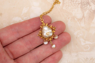 17th-Century Baroque Gold and Pearl Pendant with Filigree Reverse, c.1680