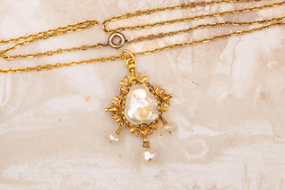 17th-Century Baroque Gold and Pearl Pendant with Filigree Reverse, c.1680