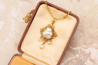 17th-Century Baroque Gold and Pearl Pendant with Filigree Reverse, c.1680