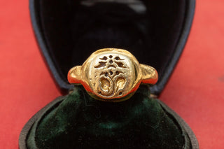 Ancient Javanese Gold Ring with Floral Dewi Sri Goddess Indonesian 8th-10th AD