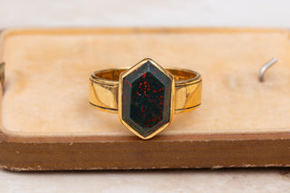 Victorian Hexagonal Bloodstone Signet Ring | 18K Gold, Birmingham 1882