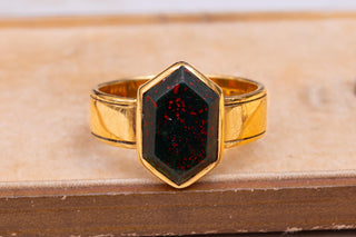 Victorian Hexagonal Bloodstone Signet Ring | 18K Gold, Birmingham 1882