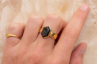 Victorian Hexagonal Bloodstone Signet Ring | 18K Gold, Birmingham 1882