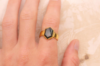 Victorian Hexagonal Bloodstone Signet Ring | 18K Gold, Birmingham 1882