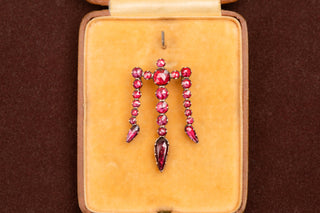 Early 19th-Century French Garnet Trident Pendant, c.1820–1840