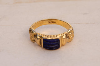 Egyptian Revival Tutankhamun Gold and Lapis Lazuli Ring, Egypt 1947