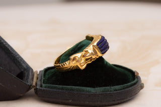 Egyptian Revival Tutankhamun Gold and Lapis Lazuli Ring, Egypt 1947