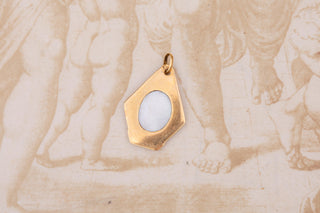 French Art Deco Virgin Mary Mother-of-Pearl and Gold Pendant, c.1920s