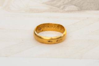 Late 17th–Early 18th Century Gold Posy Ring, “Love is the bond of peace"