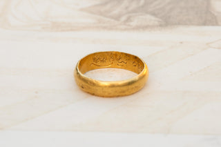 Late 17th–Early 18th Century Gold Posy Ring, “Love is the bond of peace"