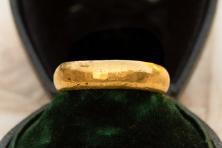 Early 18th Century Gold Posy Ring