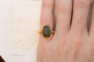 Antique French Egyptian Revival Gold Scarab Swivel Ring, c.1870