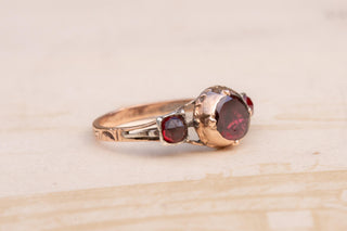 Late 18th-Century French Perpignan Garnet Three-Stone Ring, c.1790
