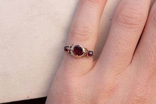 Late 18th-Century French Perpignan Garnet Three-Stone Ring, c.1790
