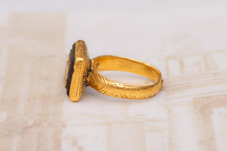 18th-Century Indian Gold and Diamond Ring, Mughal Period