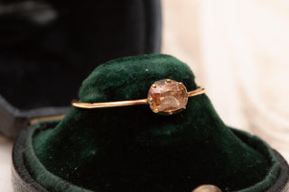 French Empire-period 18K Gold Imperial Topaz Solitaire Ring, c.1810