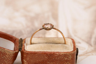 French Empire-period 18K Gold Imperial Topaz Solitaire Ring, c.1810