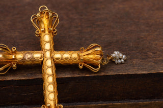 Early 19th-Century High-Karat Cannetille Gold Cross with Seed-Pearl Drops c.1830