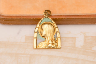 Art Deco French Virgin Mary Medal in 18K Gold with Mother-of-Pearl c1930