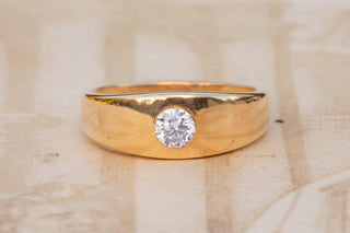 Vintage 18K Gold Solitaire Ring with 0.40ct Diamond, European, c.1990