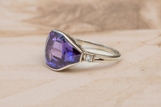 Art Deco Polish 14K White Gold Amethyst & Diamond Ring, c.1925