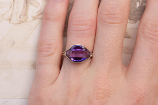 Art Deco Polish 14K White Gold Amethyst & Diamond Ring, c.1925