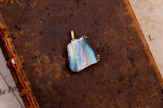 Modernist 30ct Boulder Opal Pendant in 14K Gold circa 1970