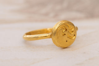 Early Javanese Gold Ring with Possible Sri Motif or Nagari Script; Java, 8th–10t