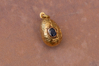 Antique Russian Gold Egg Pendant with Sapphire, St Petersburg, c.1890