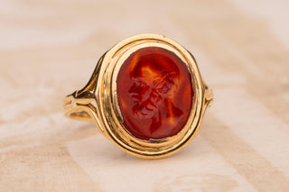 19th-Century French Gold Intaglio Ring Depicting Socrates, Banded Agate