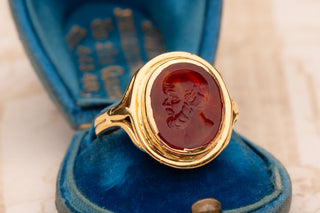 19th-Century French Gold Intaglio Ring Depicting Socrates, Banded Agate