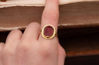 19th-Century French Gold Intaglio Ring Depicting Socrates, Banded Agate