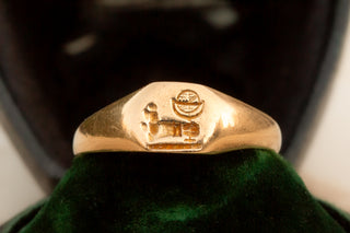 Edwardian 'Field' Family Crest Signet