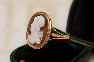 Antique Gold Ring with 17th-Century Italian Renaissance Cameo of Athena Minerva