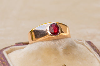 Victorian Red Glass Stirrup Ring