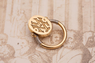 Art Deco French 18K Gold Swivelling Scarab Ring with Calibre Cut Sapphires