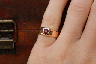 Victorian Red Glass Stirrup Ring