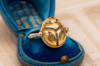Art Deco French 18K Gold Swivelling Scarab Ring with Calibre Cut Sapphires