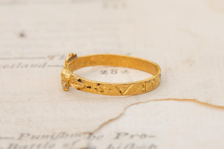Spanish Renaissance High Karat Gold Posy Betrothal Ring, Early 17th Century