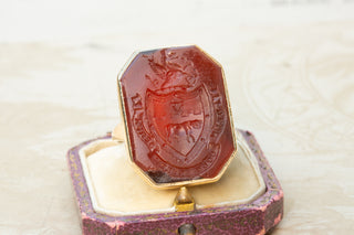 Irish 'Cole' Family Earl's Ring