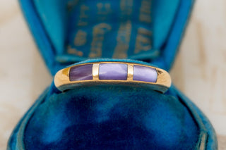 Vintage French Modernist Purple Resin Inlay Ring in 18K Gold, circa 1970